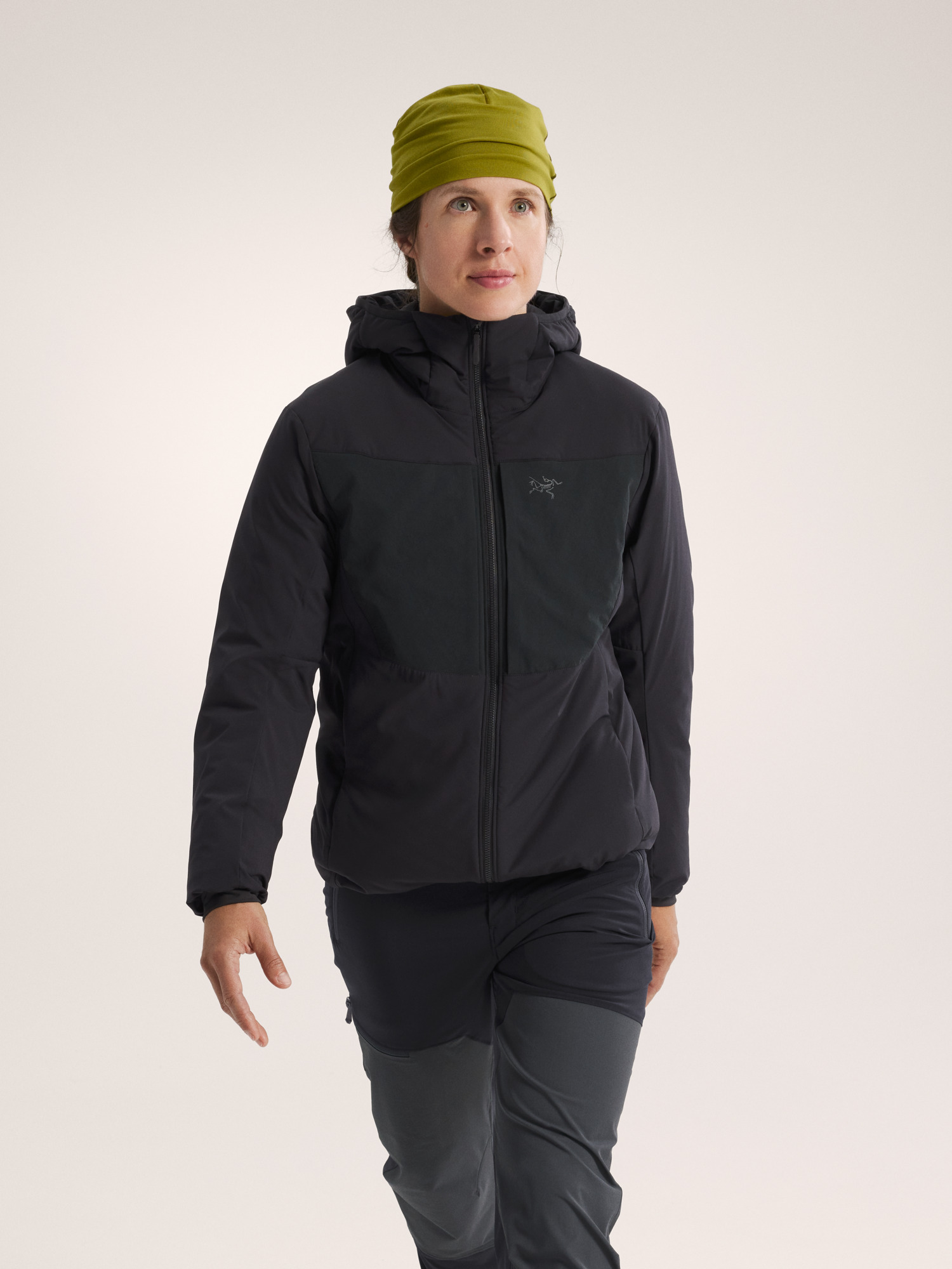 F25-X000010588-Proton-Heavyweight-Hoody-Black-Women-s-Front-View