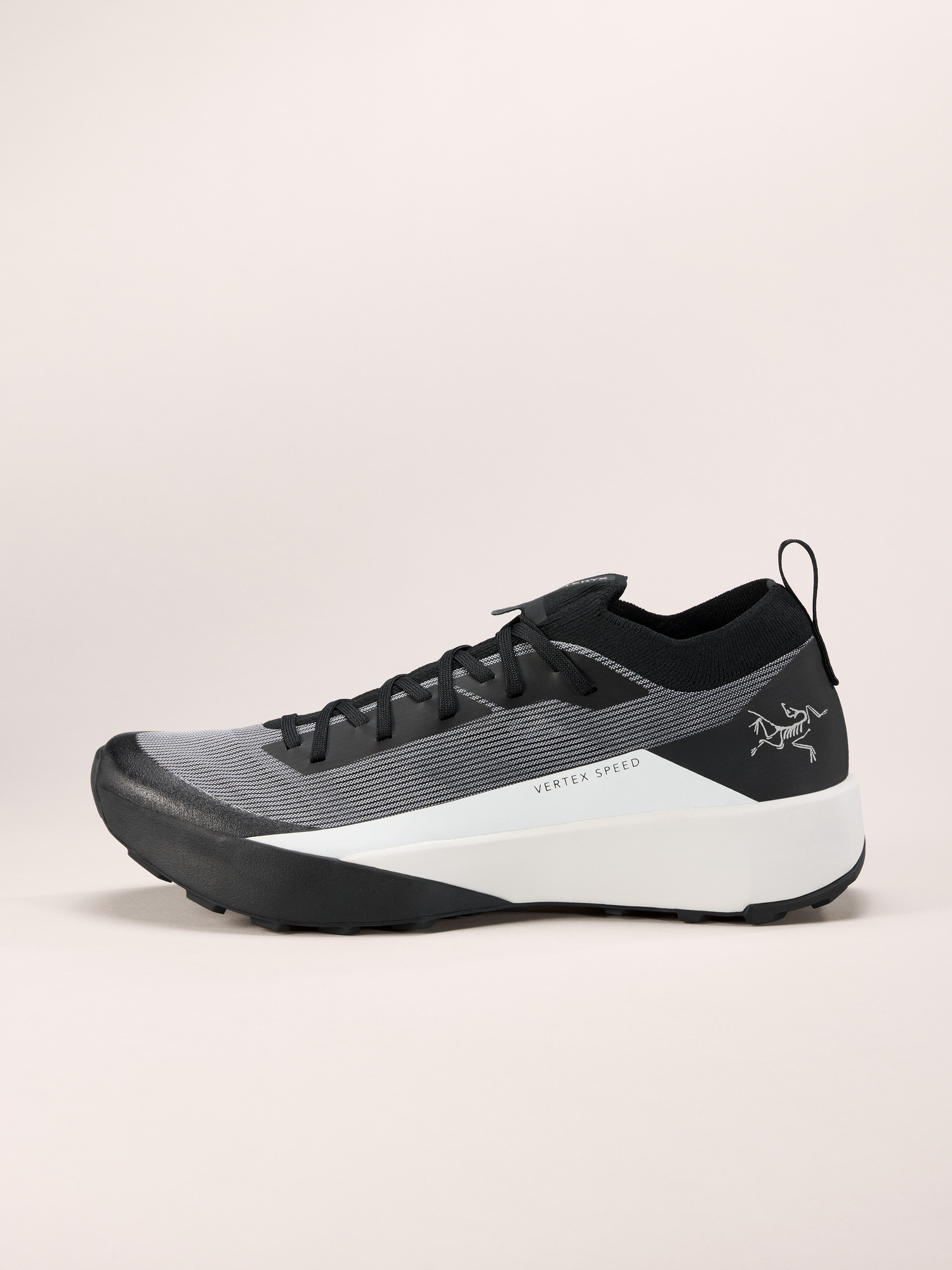 S25-X000009716-Vertex-Speed-Low-Shoe-Black-Arctic-Silk-Women-s-Profile