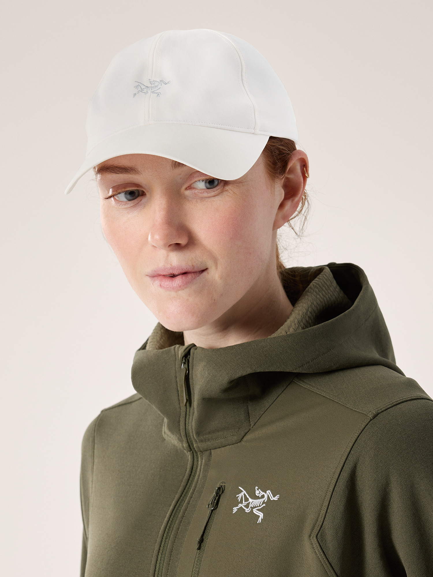 S25-X000009782-Small-Bird-Cap-Arctic-Silk-Solitude-Front-View