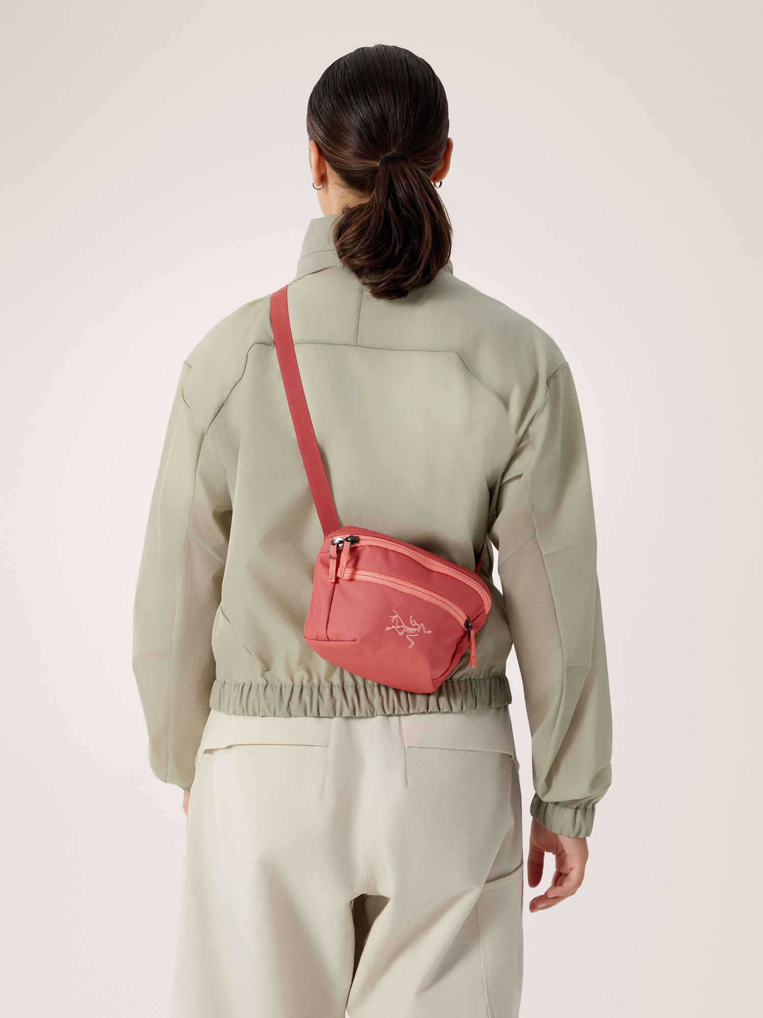 S26-X000009234-Mantis-1-Waist-Pack-Stone-Red-Reef-Front-View
