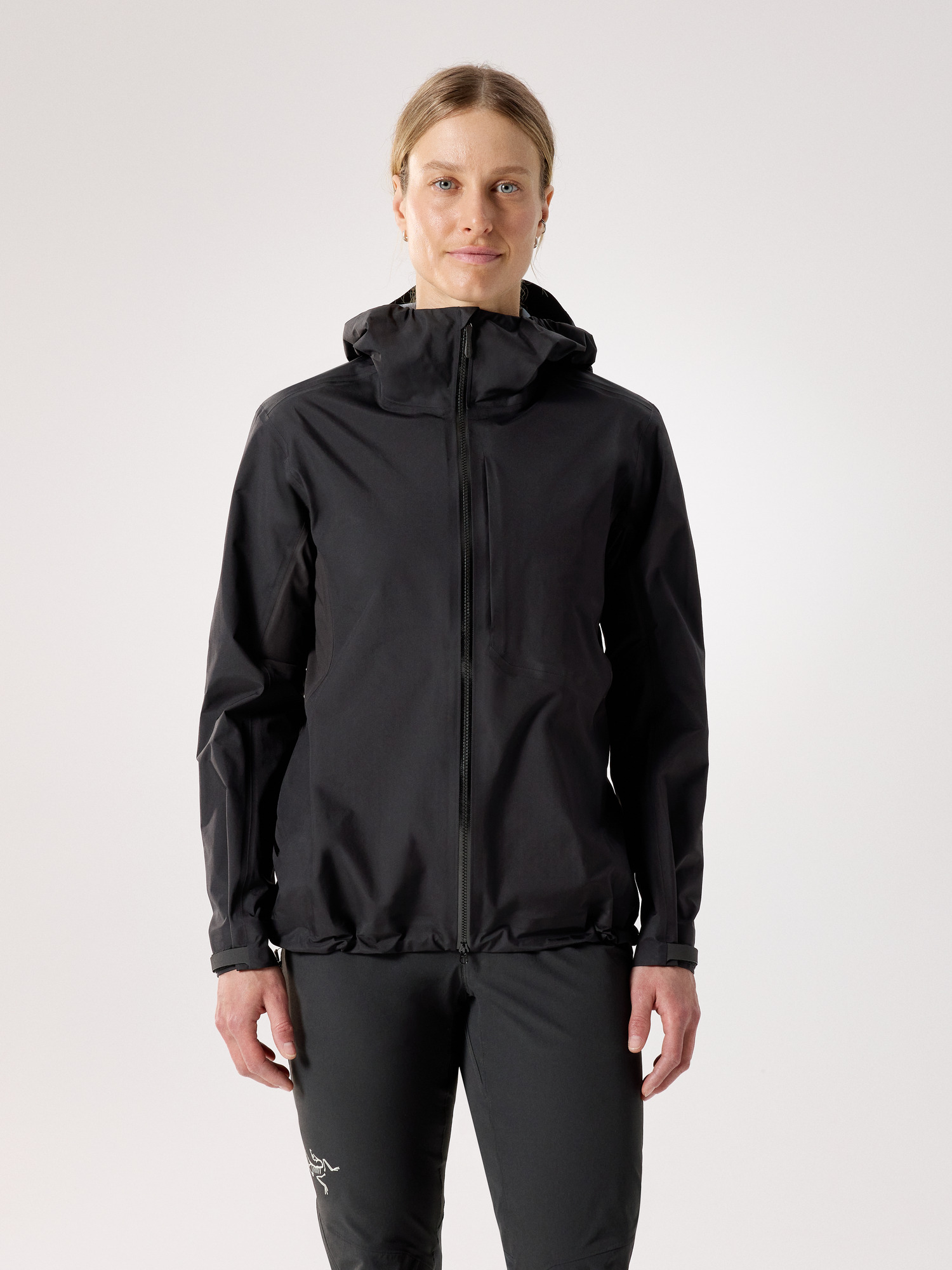 S26-X000009562-Rhoam-Hybrid-Jacket-Black-Women-s-Front-View