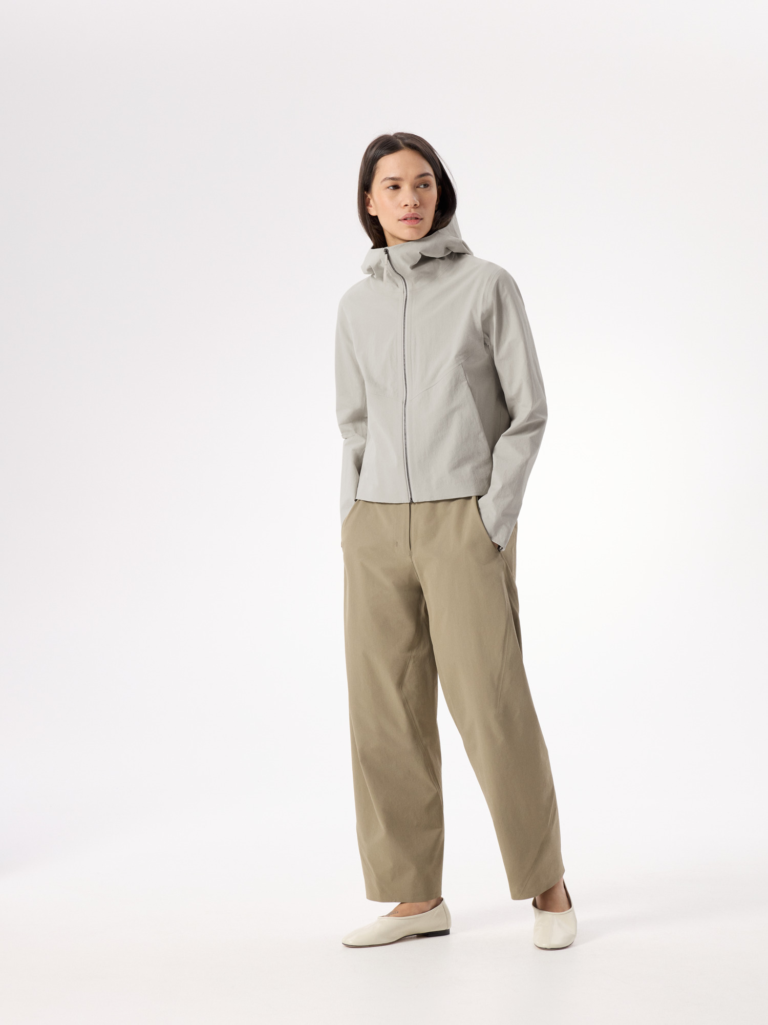 S26-X000010623-Focal-Hoody-Dark-Cocoon-Women-s-Front-View